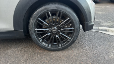 MINI Hatchback 1.5 Cooper Exclusive 3dr Petrol Hatchback